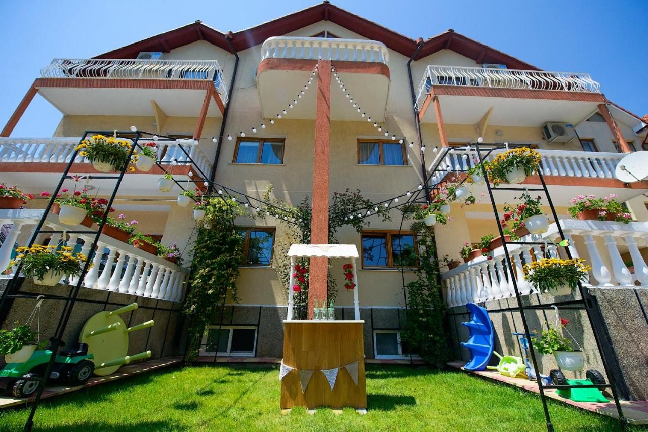 Гостевой дом Complex Marinn 1 Костинешти-29
